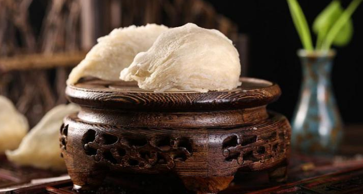 长期的食用燕窝可以有哪些好处？女人常吃燕窝身体会有哪些变化？