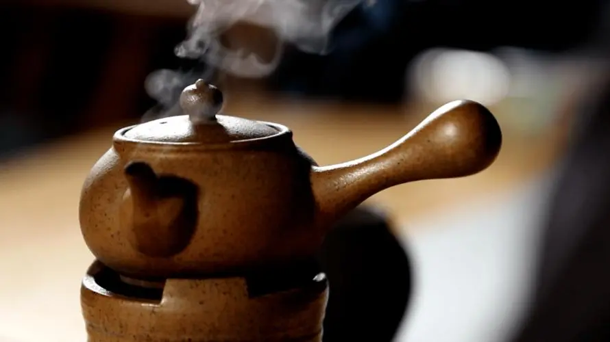 陈年黑茶放的越久越贵吗？市场价多少钱一斤？