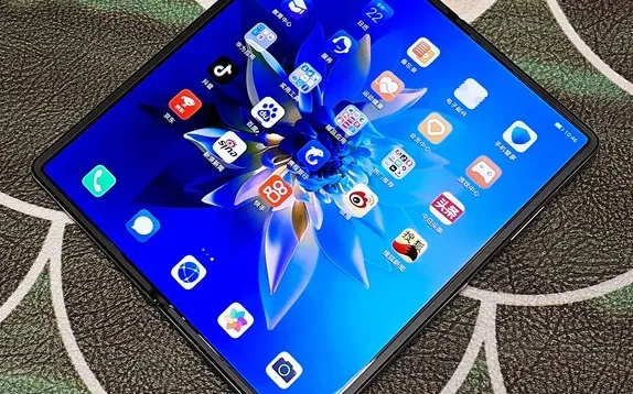 为什么不建议买华为折叠手机？